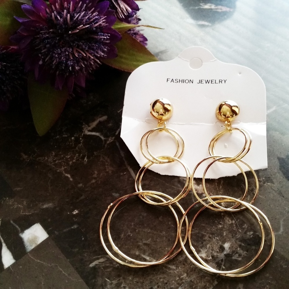 Gold tone Hoop Earrings​